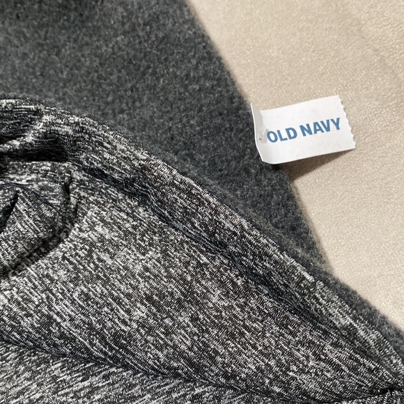 Women’s Old Navy Neck Scarf - Picture 5 of 5